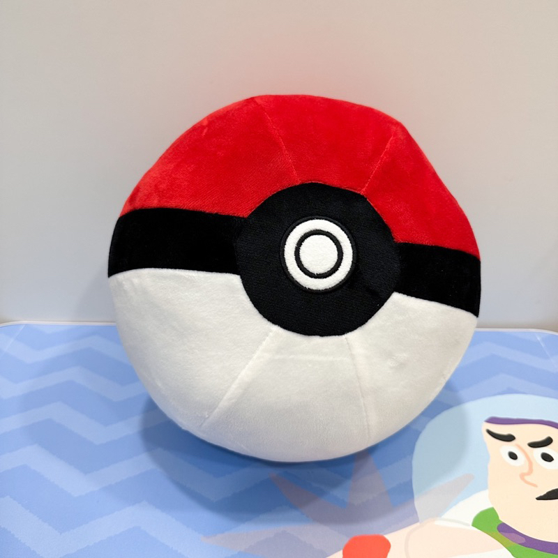 【娃娃機夾取商品】Pokemon/樂玩多/寶可夢/寶可夢精靈球/精靈球抱枕/精靈球/22公分 | 蝦皮購物
