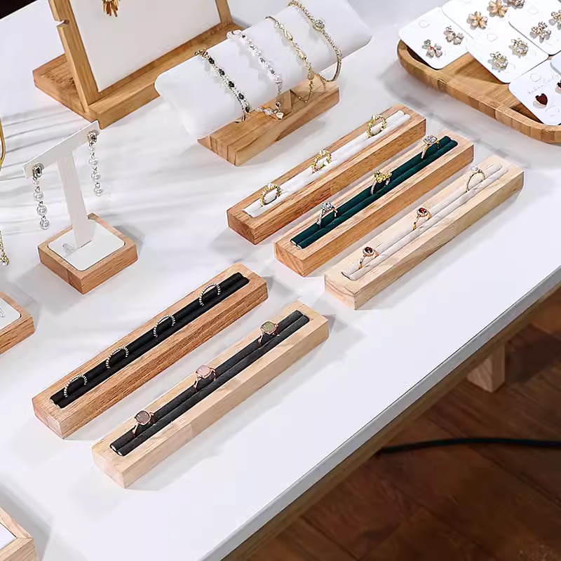實木插槽戒指展示架 戒指托 飾品收納 飾品架 戒指座 拍照道具 絨布 飾品架 實木 木質 陳列 首飾 原木 | 蝦皮購物