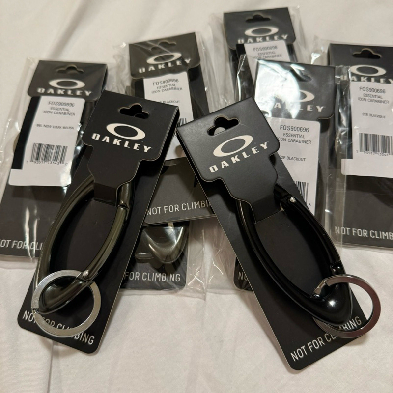 SEVEN SELECT] OAKLEY ESSENTIAL ICON CARABINER 鑰匙圈| 蝦皮購物