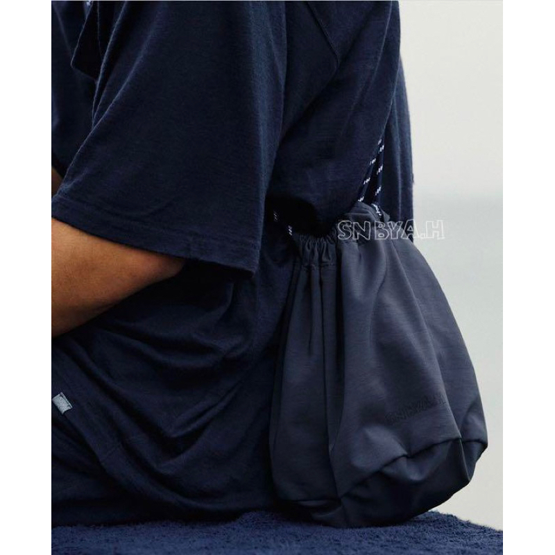 旅行かばん・小分けバッグ ah SNBYA.H utility bag ah SNBYA.H utility bag - メルカリ