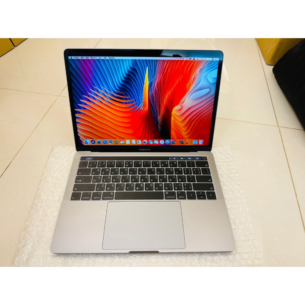 MacBook Pro (13-inch 2020) M1 Intel版 超美品をお安く!!