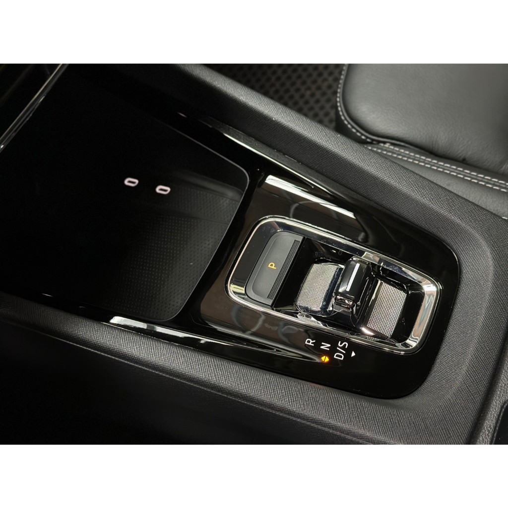 [膜谷包膜工作室] Skoda Octavia 四五門 排檔周圍保護膜 犀牛皮 電腦裁切 | 蝦皮購物