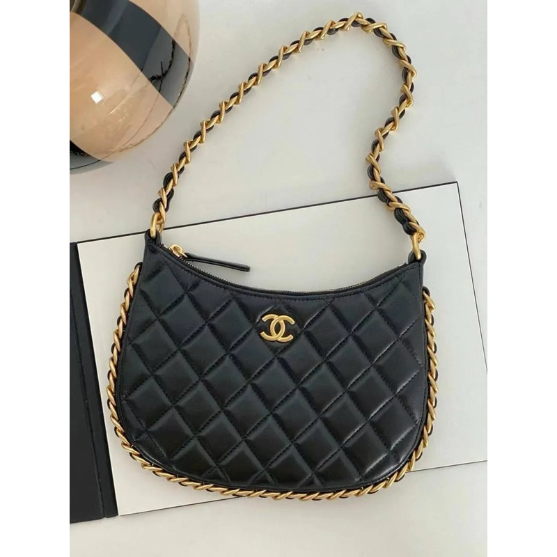 Hobo bag 2025 chanel