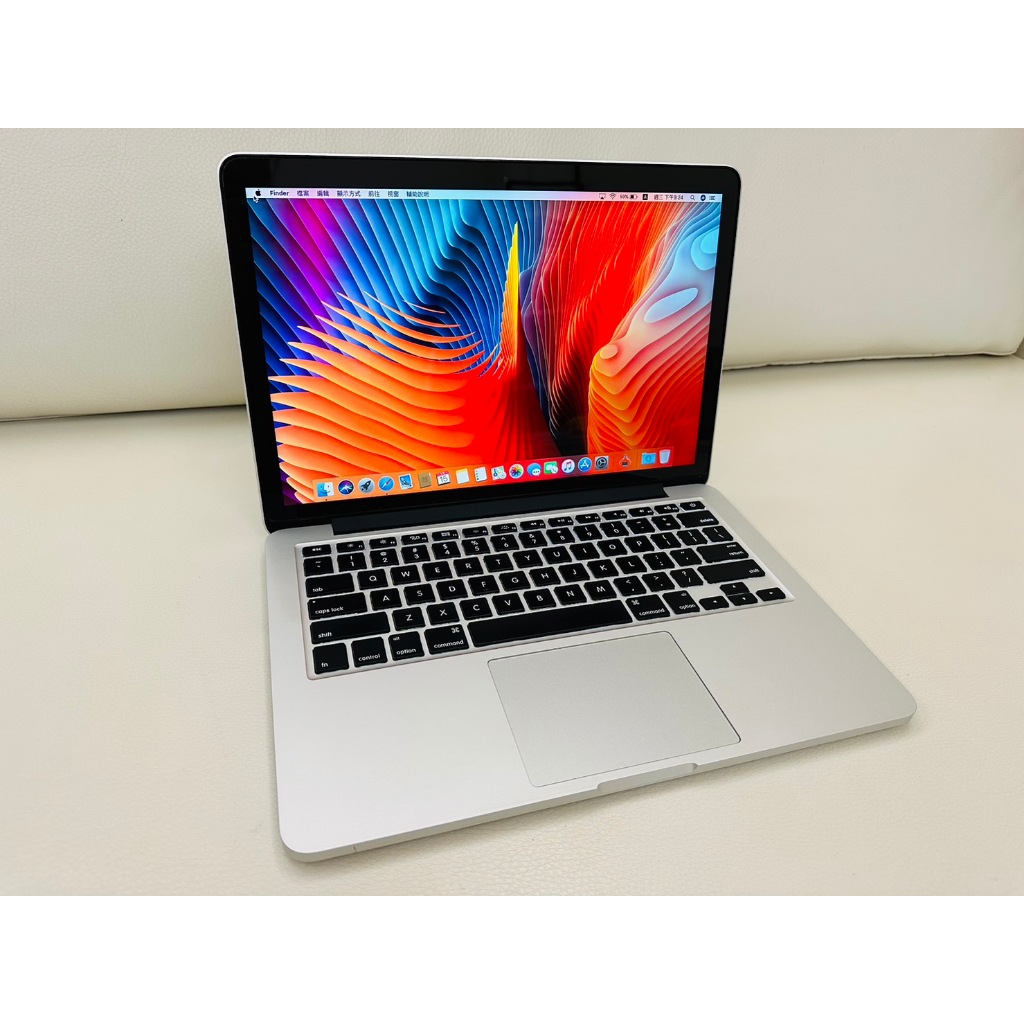 apple-macbook-pro-a1502-retina-13