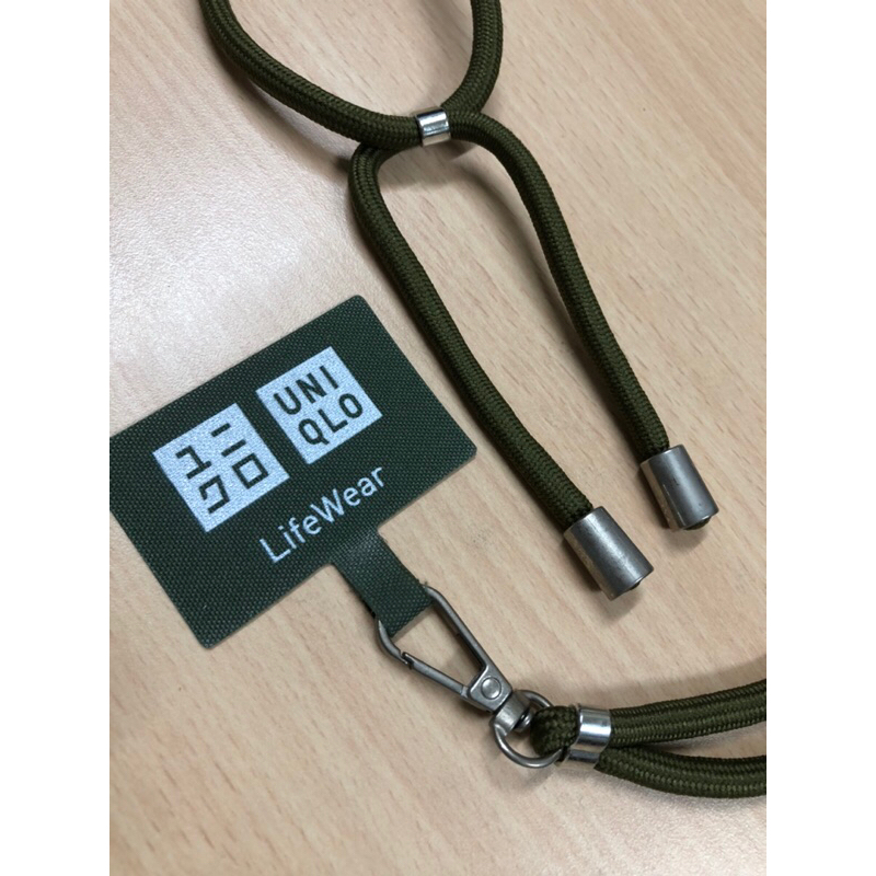 Uniqlo 手機繩 手機 帶 掛繩 背帶 可調式 墨綠色 | 蝦皮購物