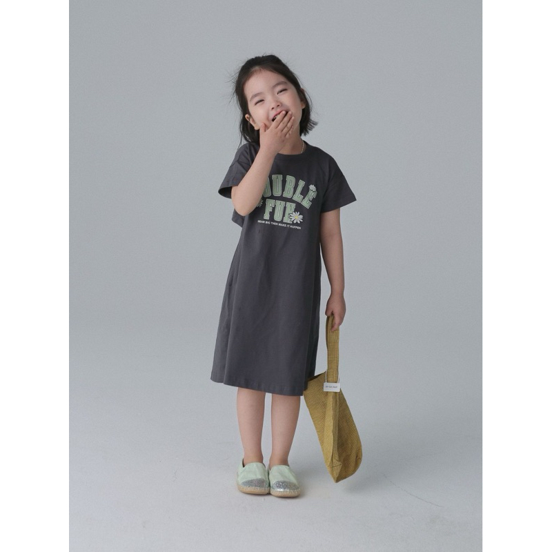 ️PONGOO PONGOO 夏季 女童 日系親子裝 條紋連身裙 英文字露背連身裙 ️英文字休閒套裝 | 蝦皮購物