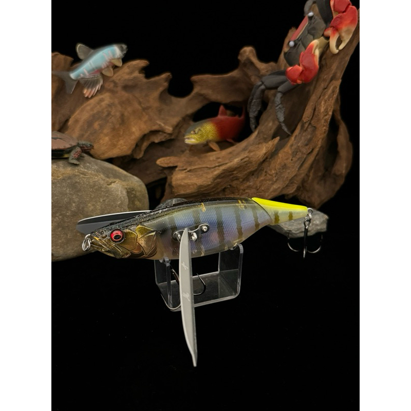 835732_6