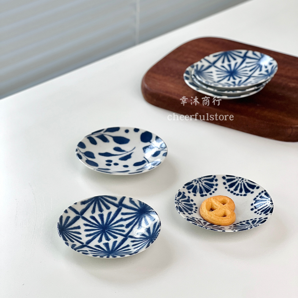 【幸沐商行】日本 午茶藍菊醬料碟 調料碟 陶瓷 味碟 醬油碟 醬料碟 味碟 陶瓷 醬油碟 豆皿 醬碟 入厝禮 婚禮小物 | 蝦皮購物