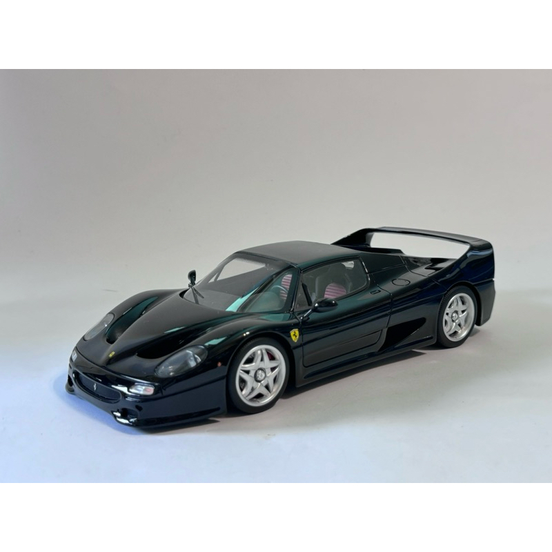 MINIATURE VOITURE FERRARI F50 F 50 auto 1:24 Burago Véhicules Modélisme