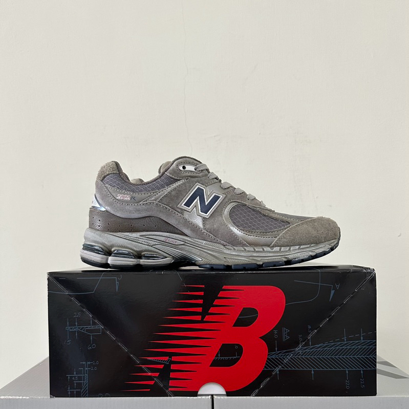 NEW BALANCE 2002RVA us10 | 蝦皮購物