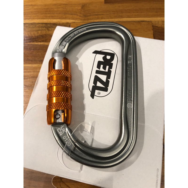 （黑/銀）PETZL AM’D Triact D形鉤環三段自動鎖鉤環/攀岩/攀樹/垂降 | 蝦皮購物