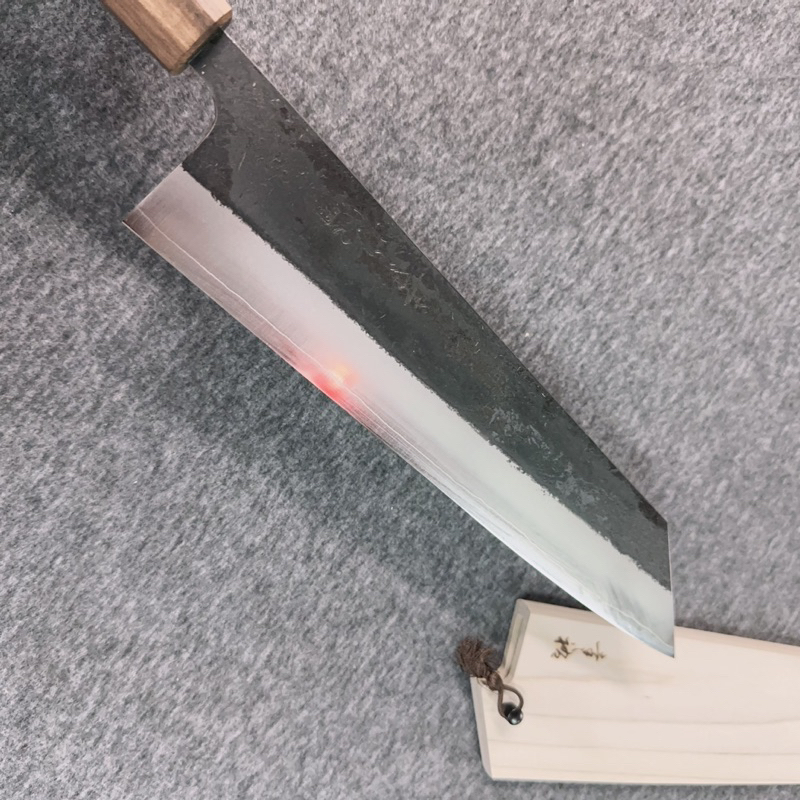 幸之祐「墨色」 SLD鋼黒打梨地幅広型切付牛刀240mm（附鞘