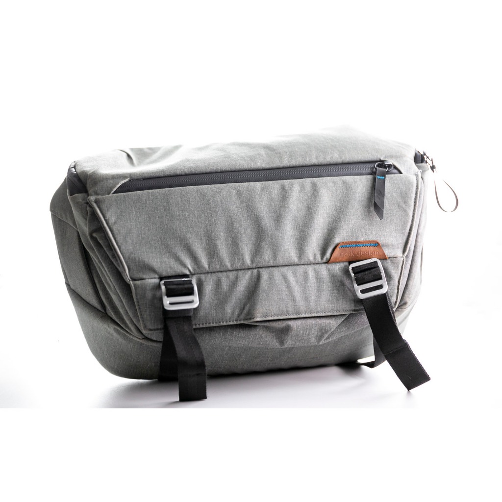 Peak design discount sling v2 10l