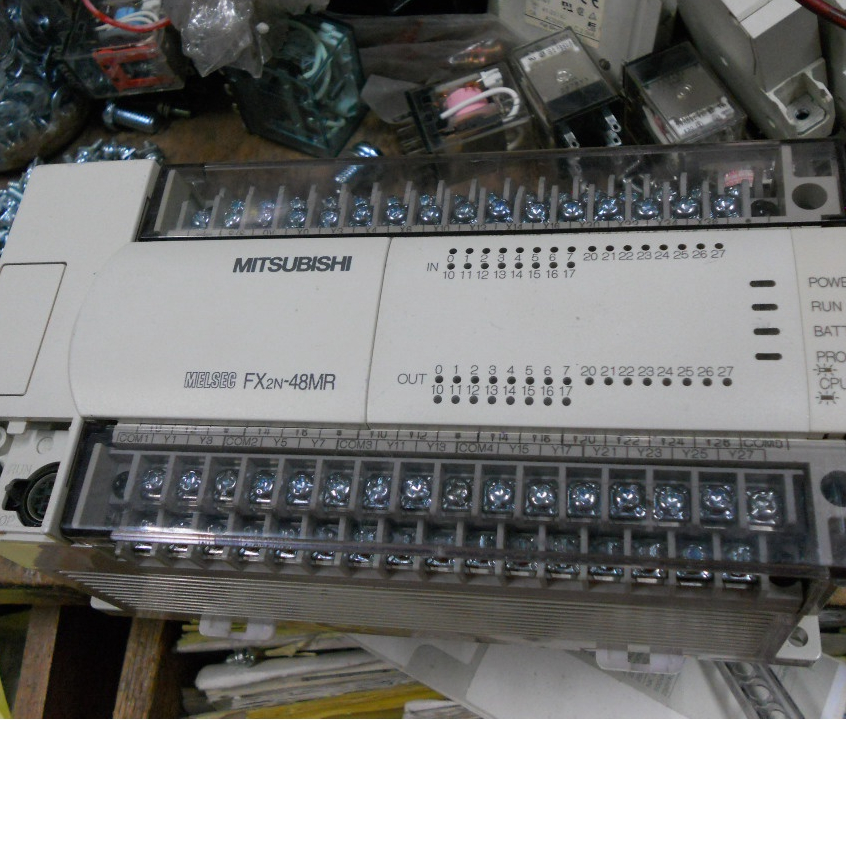日本三菱PLC FX2N-48MR-ES FX2N-48ER FX2N-48ER-ES/UL FX2N-48MT 日本三菱PLC FX2N-48MR-ES FX2N-48ER FX2N-48ER-ES/UL FX2N-48MT
