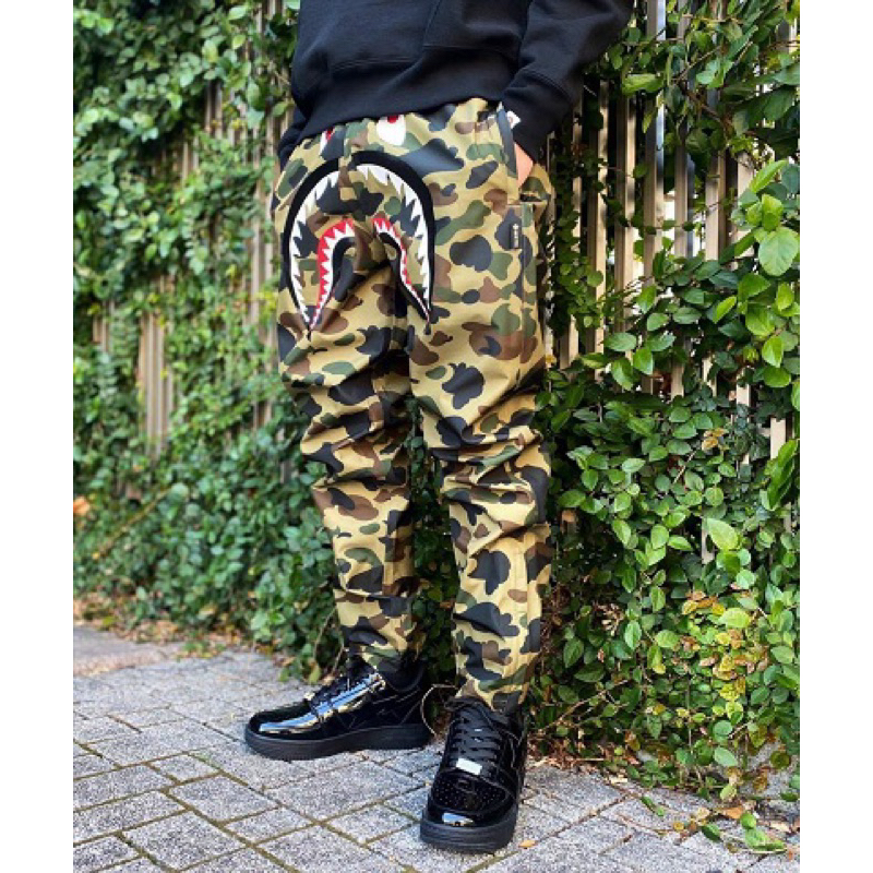 現貨BAPE 1st Camo Shark goretex pants綠S | 蝦皮購物