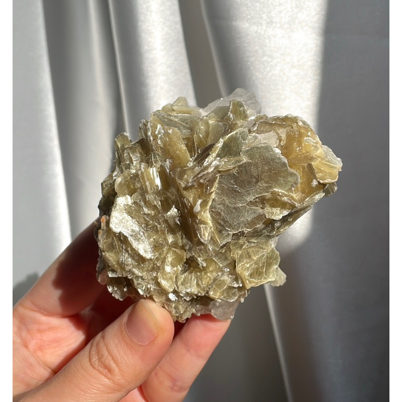 ≣金雲母共生白水晶≣ 金雲母 白水晶 金雲母共生 金雲母共生白水晶 原礦 水晶 礦石 雲母 | 蝦皮購物