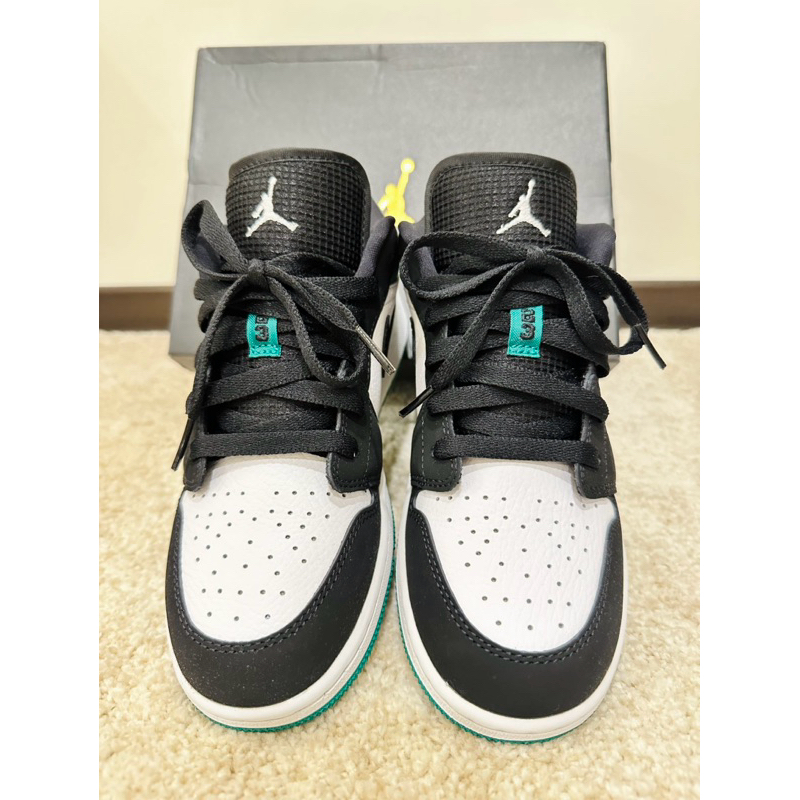 AIR JORDAN 1 LOW (GS) NIKE無敵爆款AJ1綠黑鞋2手全新正貨(23.5cm