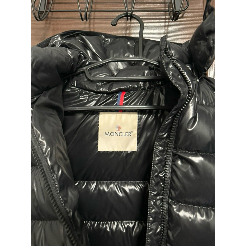 Moncler Bady 女生大童款12Y 黑色| 蝦皮購物 Moncler Bady 女生大童款12Y 黑色| 蝦皮購物