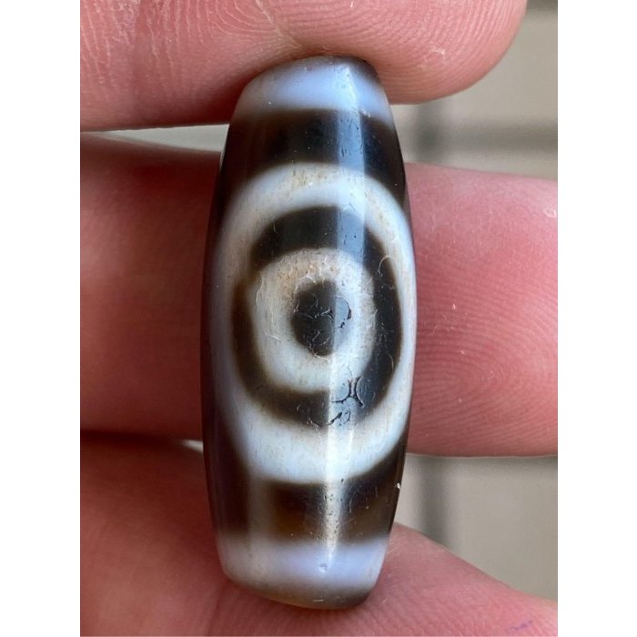 早期收藏，西藏天珠，九頁岩玉髓瑪瑙（二眼） | 蝦皮購物