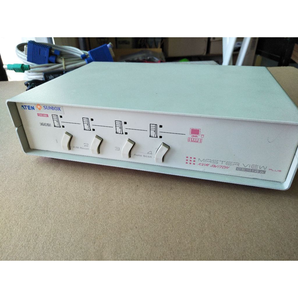 ATEN 螢幕切換器 MASTER VIEW PLUS CS-114A 4PORT KVM 4埠 PS2 VGA接口 | 蝦皮購物