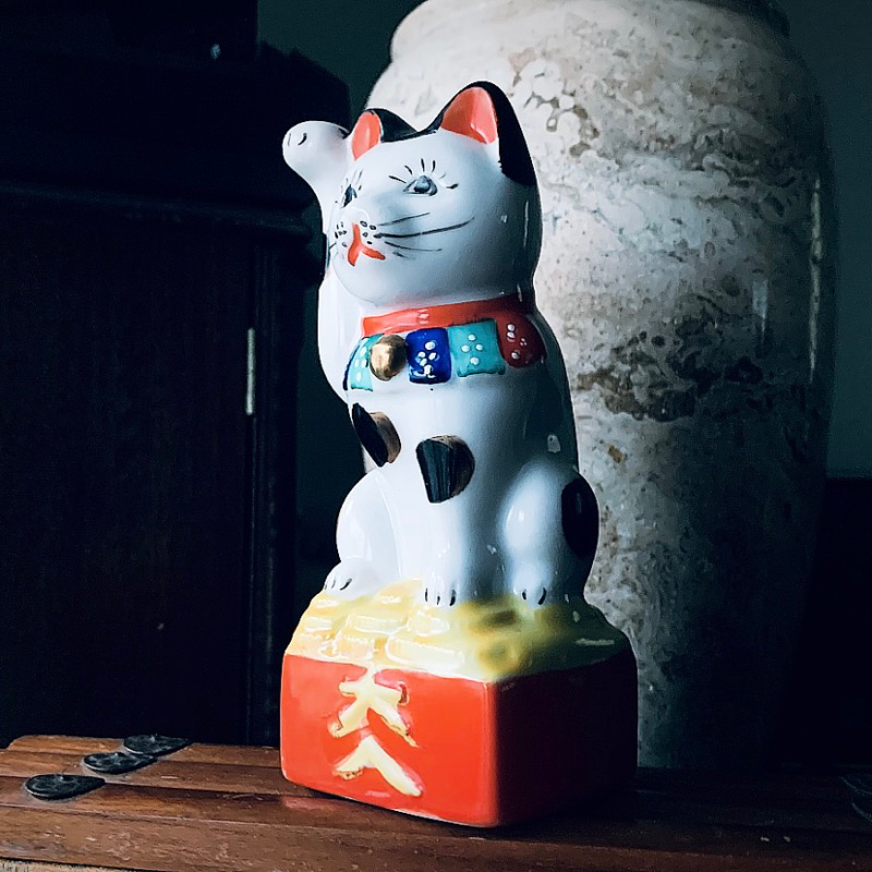昭和初期 磁器人形 招き猫 まねき猫 ラッキーキャット 民芸 郷土