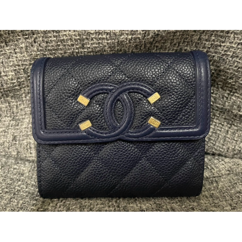 Chanel filigree outlet wallet