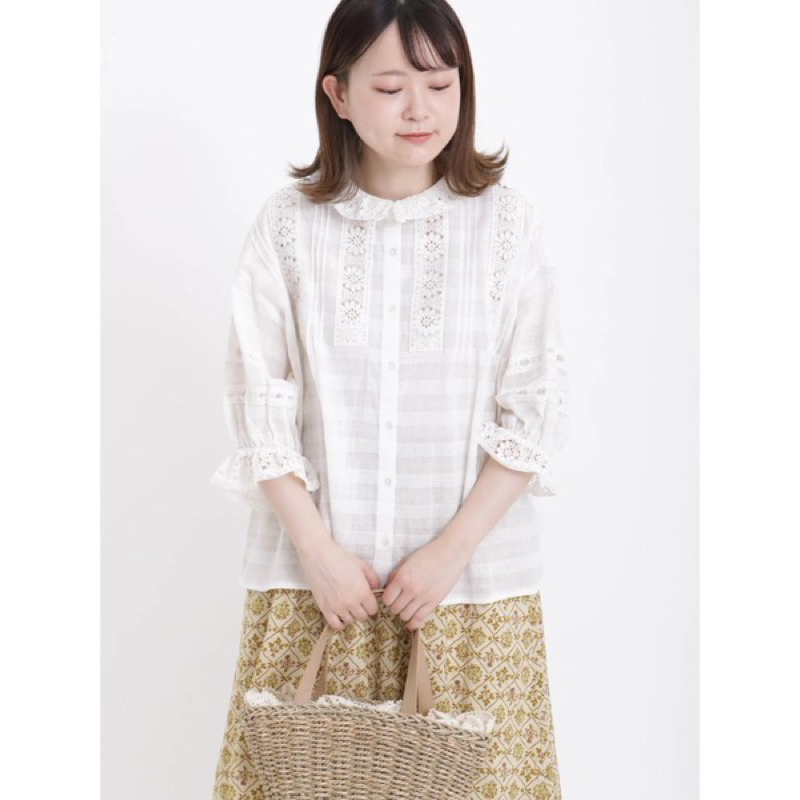 日系蕾絲大領棉質襯衫