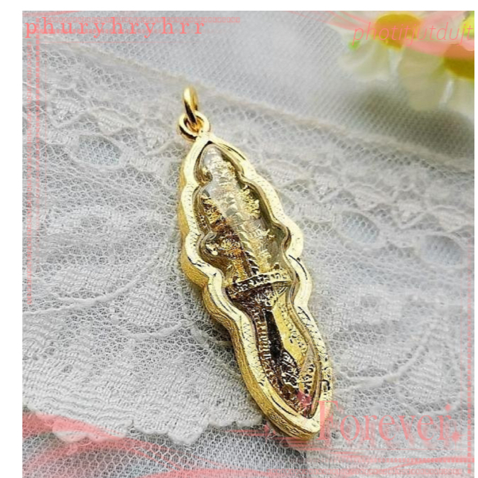泰國佛牌正品 龍婆徹配戴型滅魔刀 法刀 斬桃花 斬小人 護主 避險避降 鎮壓邪靈 鎮宅 斬斷另一半外遇機會M01M01 | 蝦皮購物