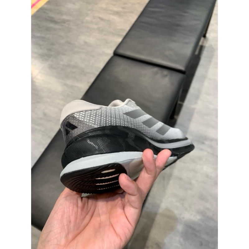 現貨 ADIDAS SUPERNOVA RISE M 灰 銀 慢跑鞋 ID8782 | 蝦皮購物