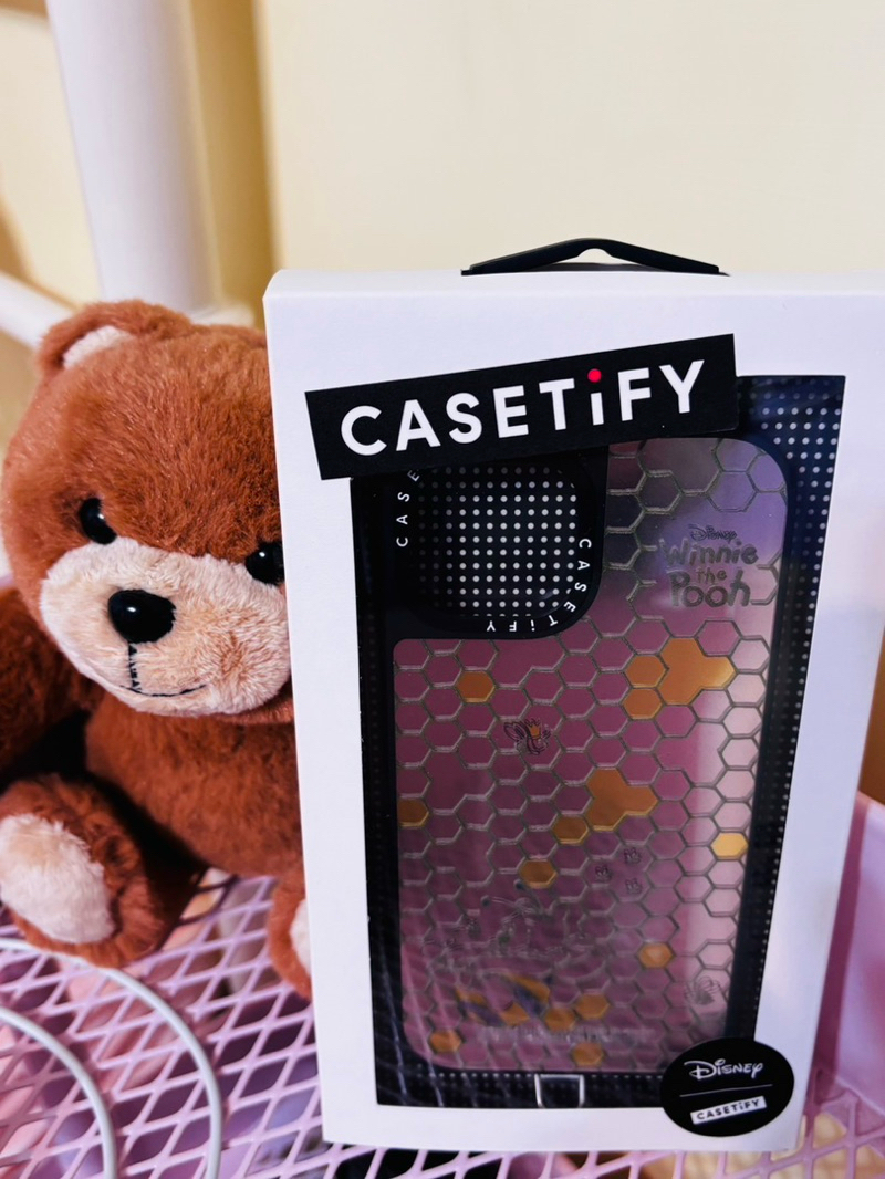 Casetify 聯名款winnie the Pooh（附上門市盒子） | 蝦皮購物