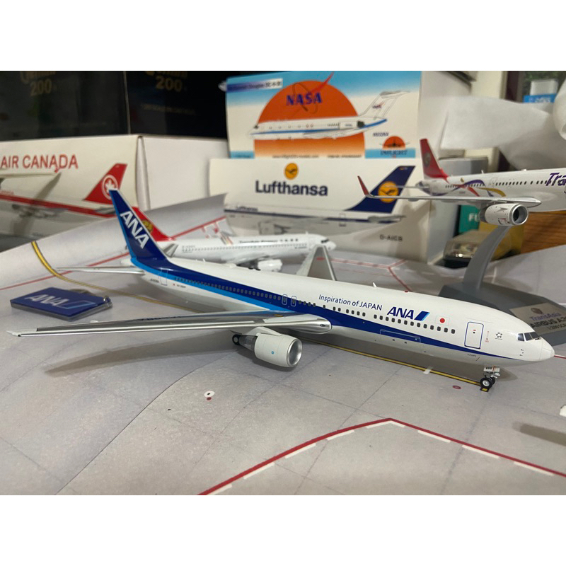 無料発送 JFox 1/200 ANA Boeing767-300 JA608Aです。 航空機 