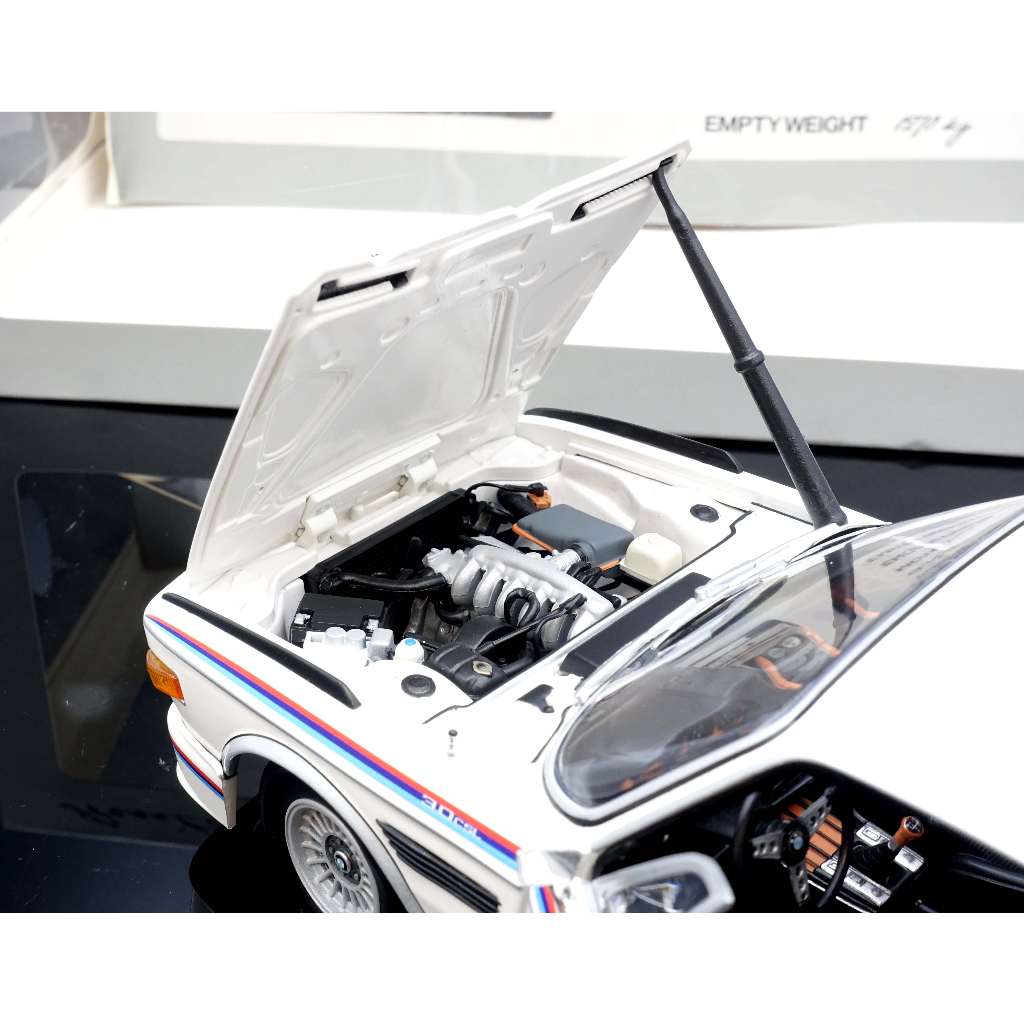 MASH-2館】現貨瘋狂價Minichamps 1/18 BMW 3.0 CSL (E9) 1973