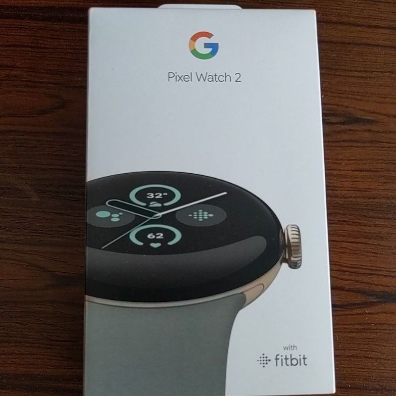 Google Pixel Watch 2，香檳金鋁製錶殼，霧灰色運動錶帶，Wi Fi 版全新