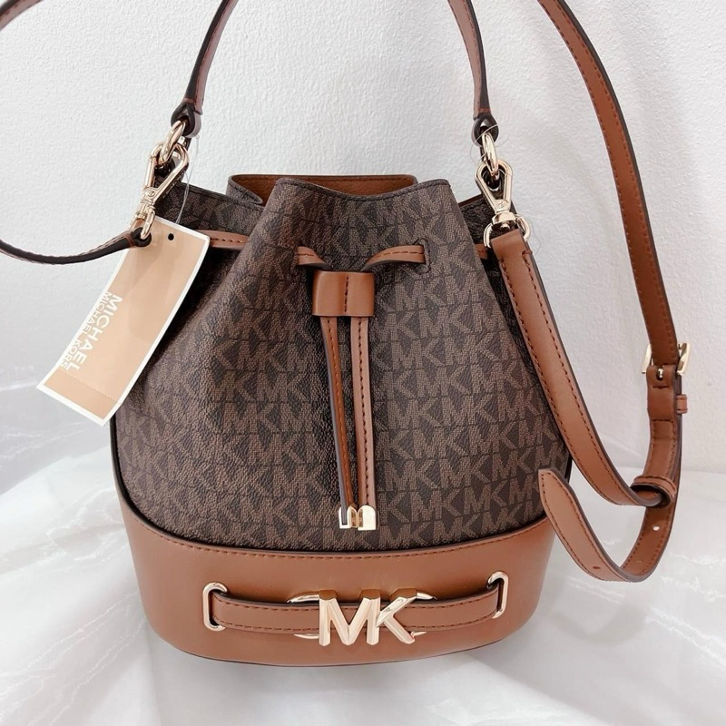 全新Michael Kors mk超夯美品咖色老花水桶包(現貨1個） | 蝦皮購物