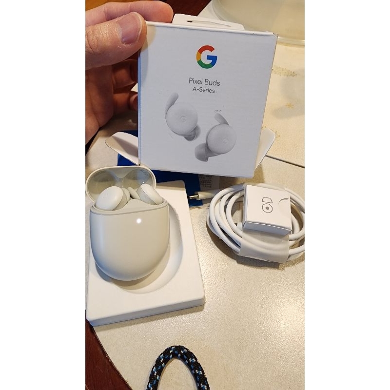 Google Pixel Buds A series 就是白