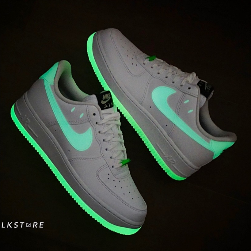 ct3228 nike