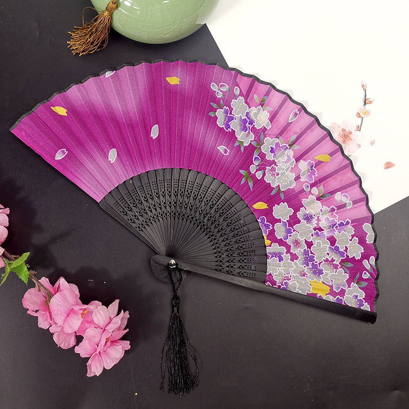 高級時尚折扇、甩扇、舞扇、手扇－#台灣現貨供應#摺疊扇#撒扇#扇#木雕扇#絲綢扇#絹扇#扇子#古風摺扇#中國風#舞蹈扇# | 蝦皮購物