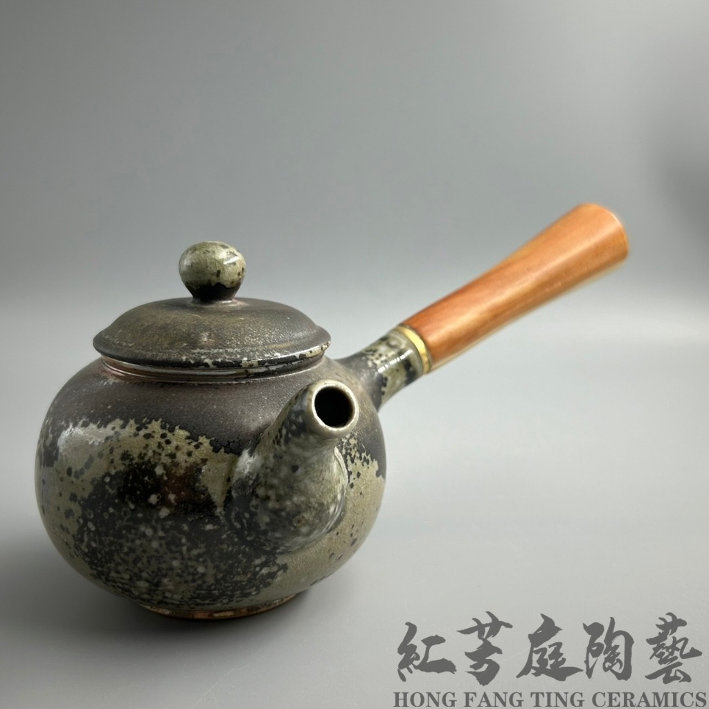台湾作家茶壺 臺灣工藝型錄-工藝好物 ポット・急須
