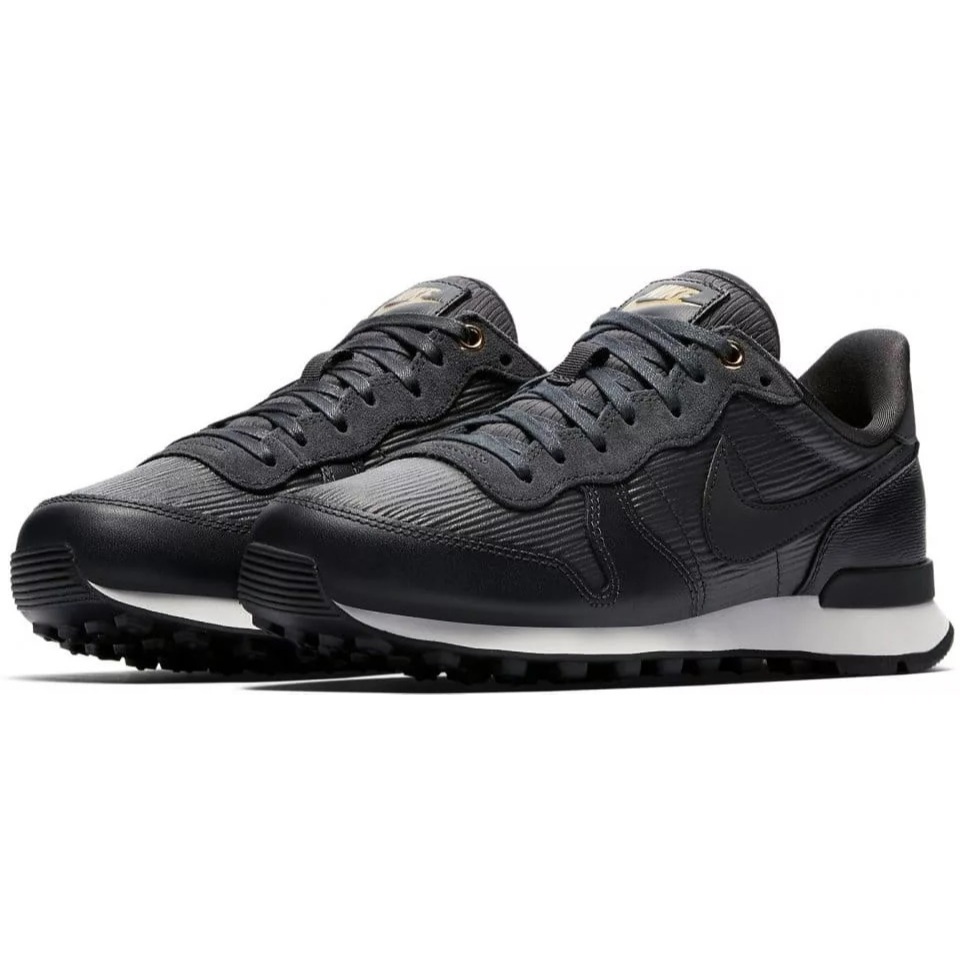 5 NIKE INTERNATIONALIST PREMIUM 828404 012