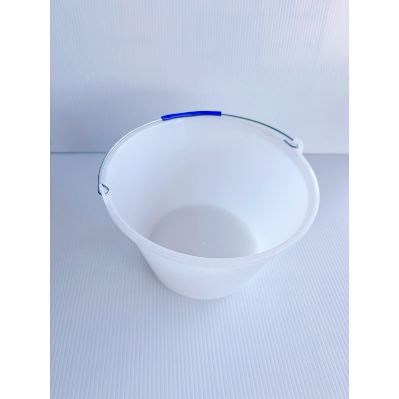 304 《台灣現貨》 PVC漆桶 白色塑膠 油漆桶 水桶 小提桶 容量約5公升 | 蝦皮購物