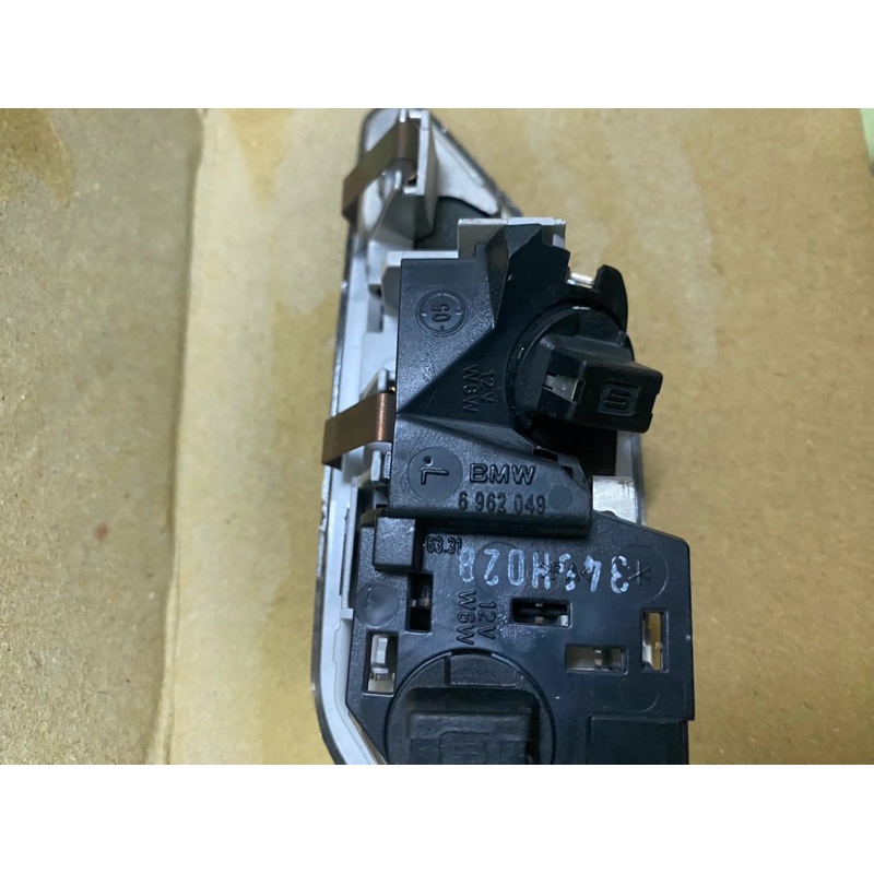 BMW E46 雙門 四門 敞篷 左後 車內閱讀燈 料號 6962049 | 蝦皮購物