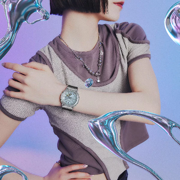 【開箱推薦】G-SHOCK GM-S2110-2A 金屬農家橡樹：纖細手腕的專屬優雅，冰藍色面盤展現知性率性！