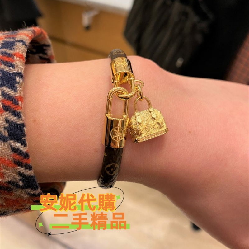 Shop Louis Vuitton MONOGRAM Lv tribute bracelet (M6442E) by sweet