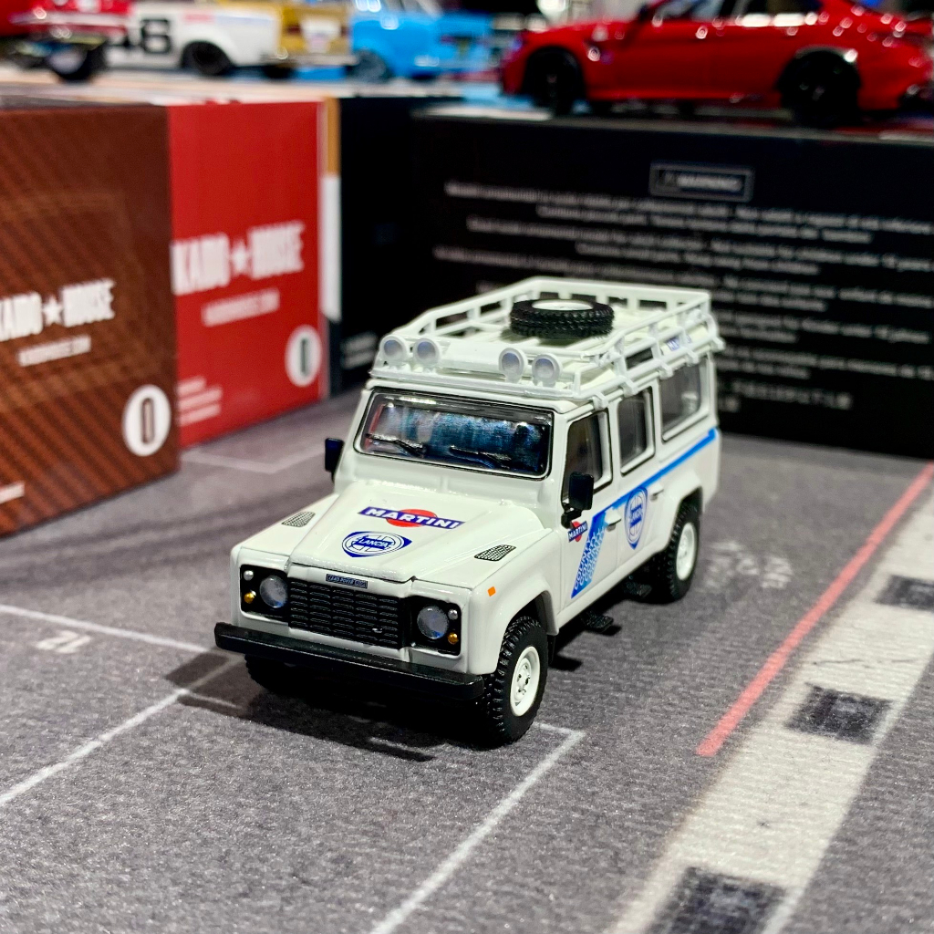 MINI GT Land Rover Defender 110 91 Martini Racing 後勤補給車 558 | 蝦皮購物