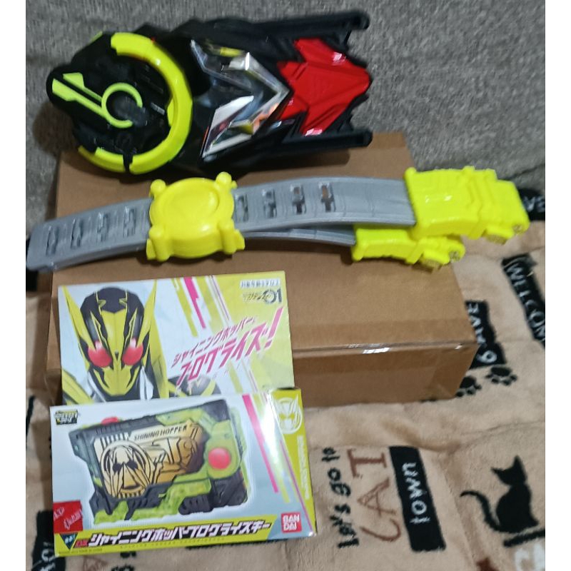 特賣出清 日版 現況品 假面騎士 ZERO-ONE 01 DX變身數據驅動器+DX閃耀突擊蝗蟲 數據鑰匙 | 蝦皮購物