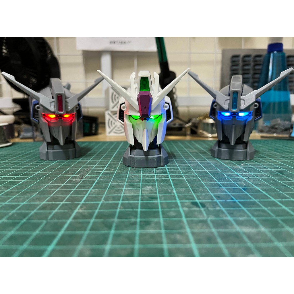 BANDAI EXCEED MODEL Z鋼彈 鋼彈頭 轉蛋 扭蛋 LED改造模組 鈕扣電池底座 (P1、P2皆適用) | 蝦皮購物