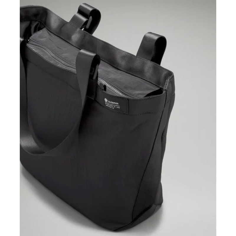 lululemon clean lines tote bag 22l 全新正品Lululemon Clean Lines Tote Bag 22L