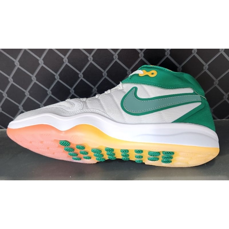 2024 四月NIKE AIR ZOOM GT HUSTLE 2 EP 文班亞馬籃球鞋白綠