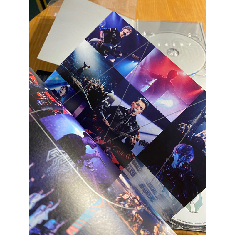 MP魔幻力量我們的主場OURS' MP 演唱會LIVE 2DVD+CD（二手