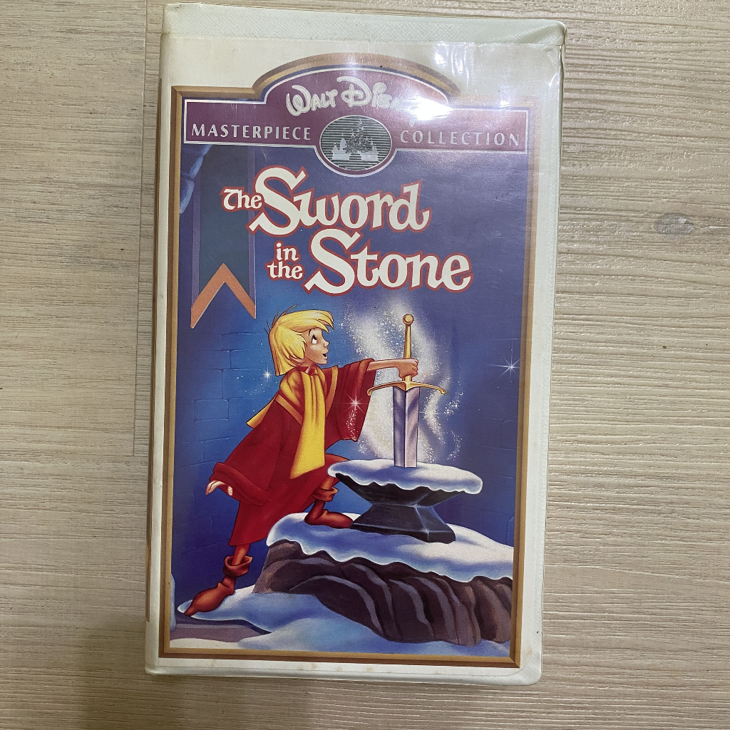 石中劍 The Sword in the Stone 正版迪士尼錄影帶 美版 | 蝦皮購物